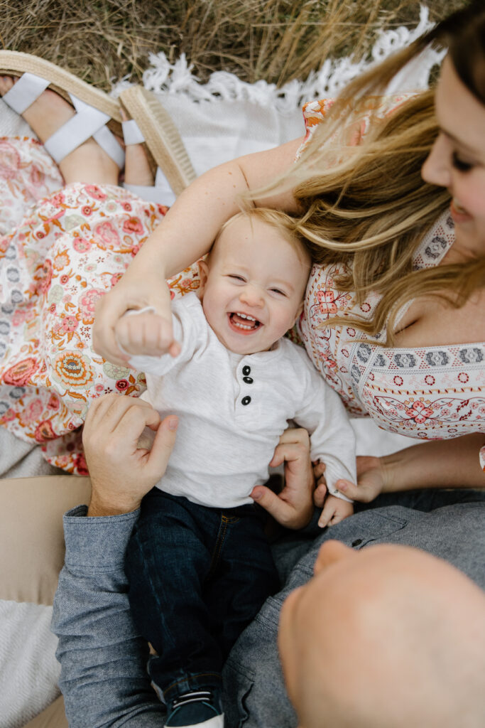 Tips for getting a smily baby and great family photos